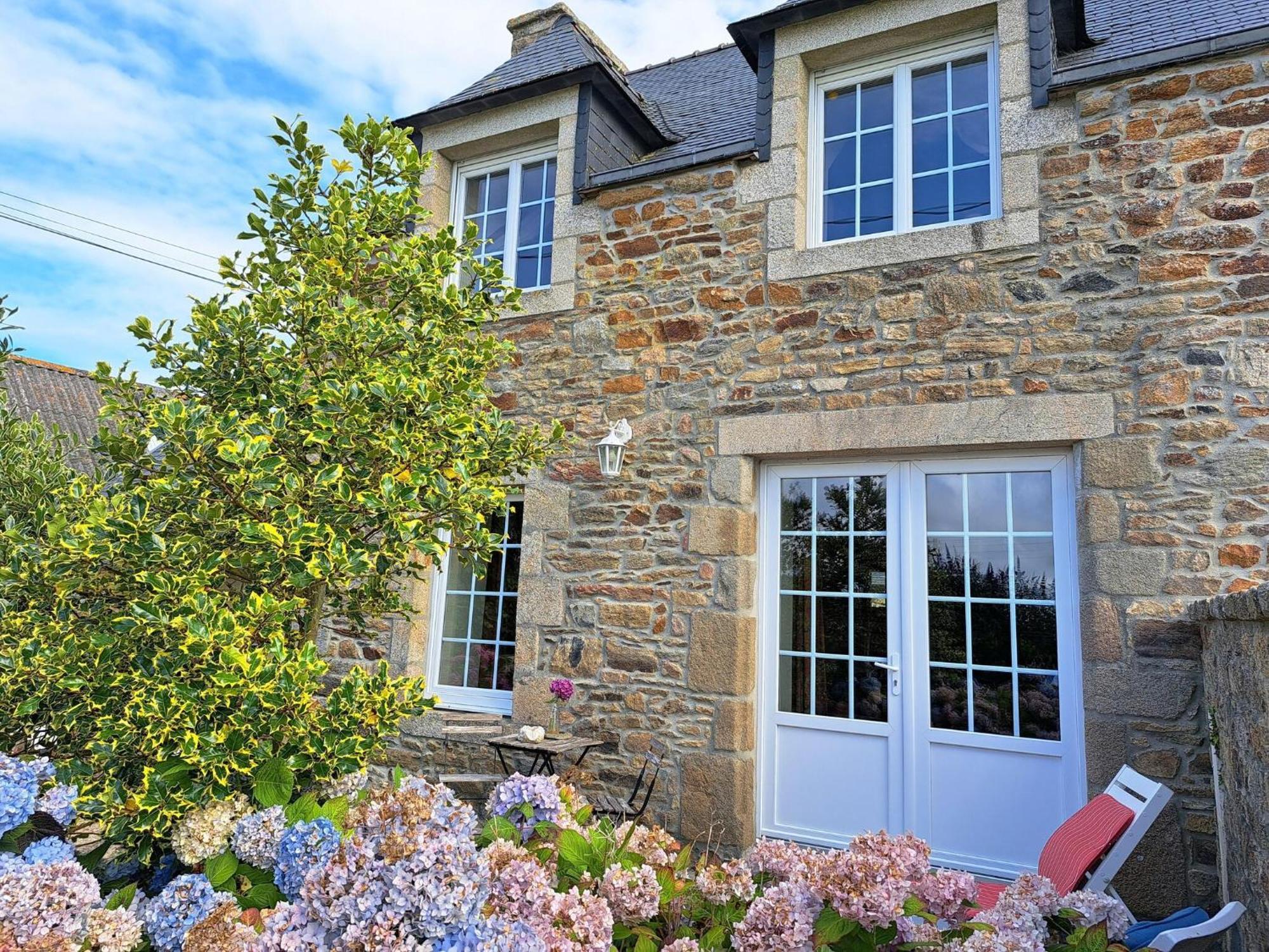 Natural Stone House Close To The Sea, Lannilis Exterior foto